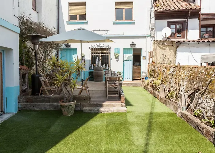 The Old Seaman Pensión Celorio (Llanes)