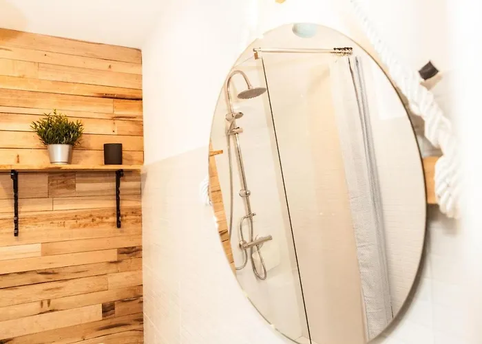 The Old Seaman Pensión Celorio (Llanes)